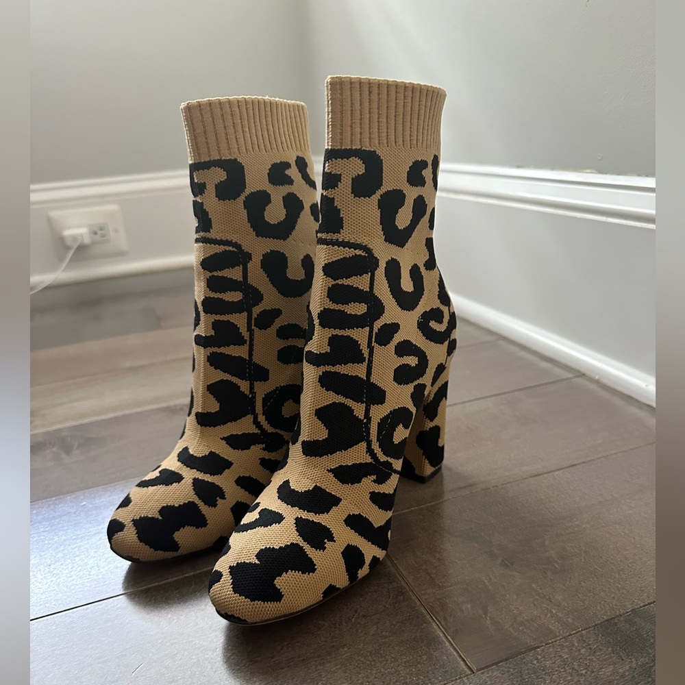 Silent D leopard boots!